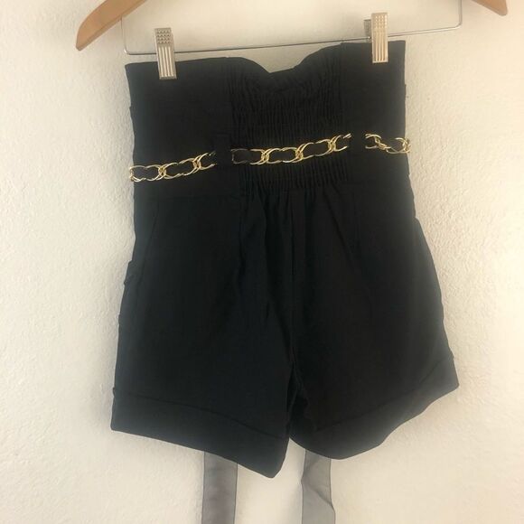 Ponny Tail High Waisted Button Black shorts Size L - Picture 2 of 4